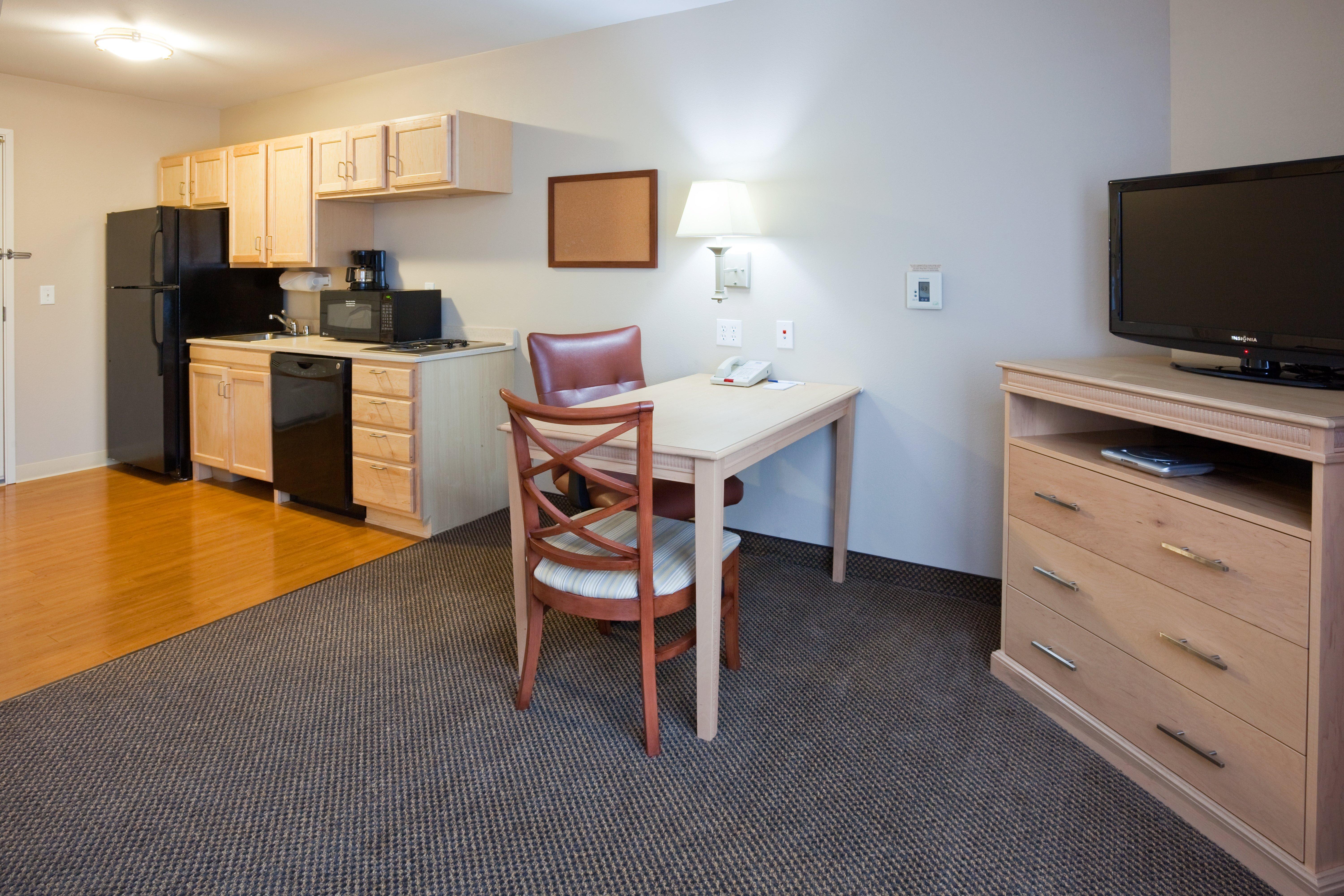 Candlewood Suites Milwaukee Brown Deer, An Ihg Hotel Dış mekan fotoğraf