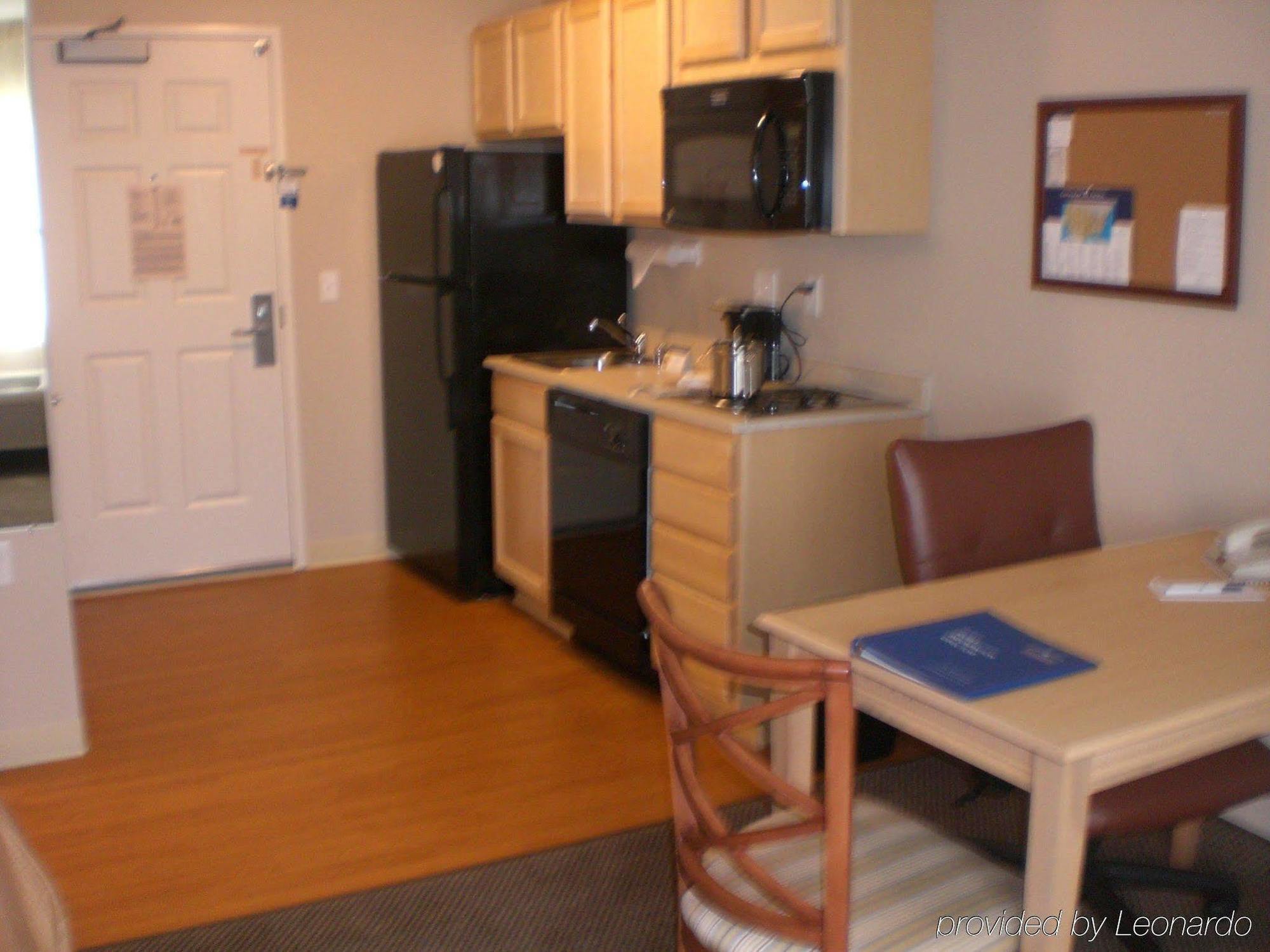 Candlewood Suites Milwaukee Brown Deer, An Ihg Hotel Oda fotoğraf